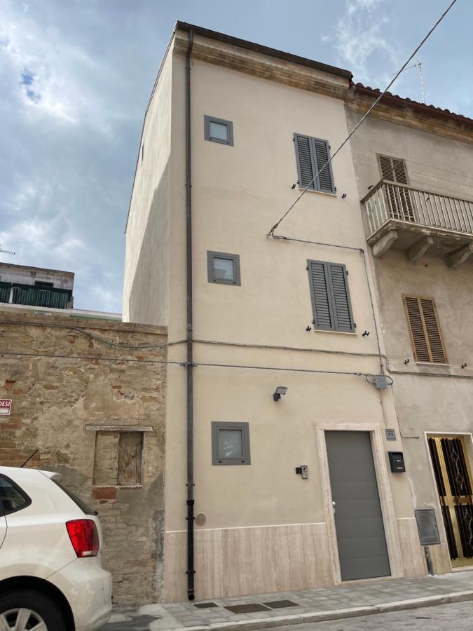#Civico53 Apartment San Benedetto del Tronto Bagian luar foto